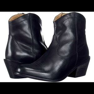 Seychelles Mysterious Western Bootie